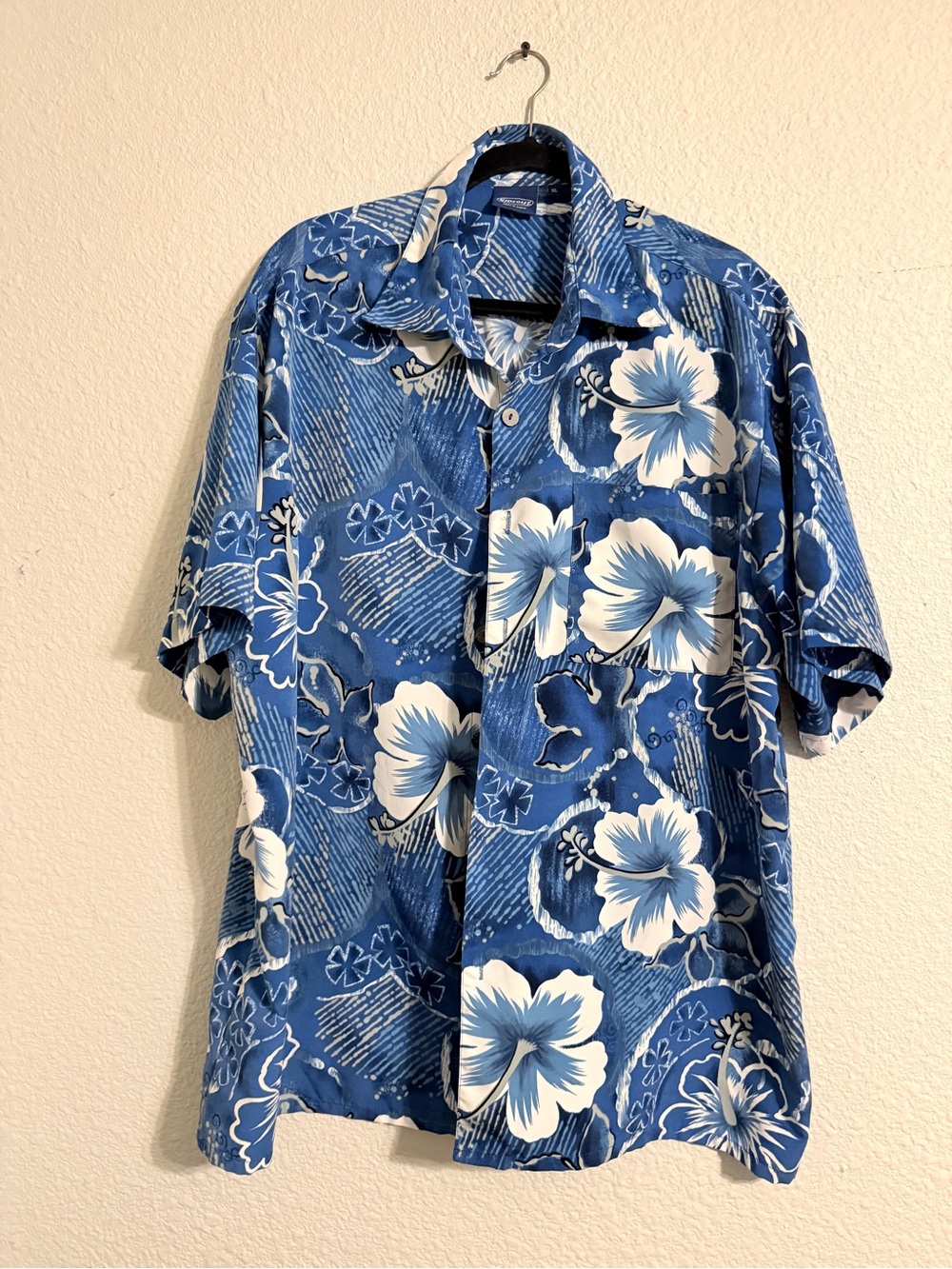 Men's Blue Floral Short-Sleeve Button-Down Shirt